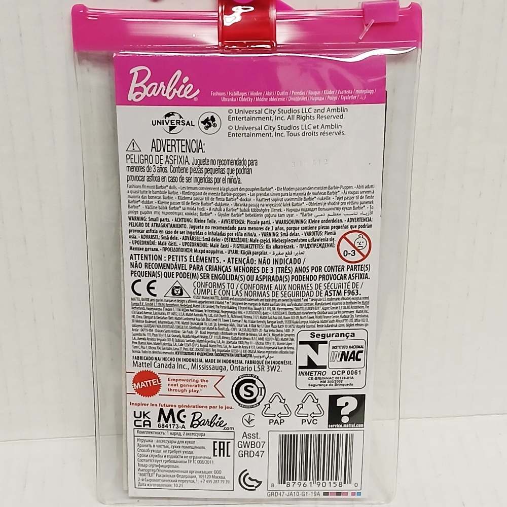 Barbie Jurassic World Fashion Pack - Picture 6 of 6